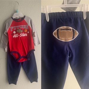 Adorable future “all-star” set. 🏈🏀⚾️